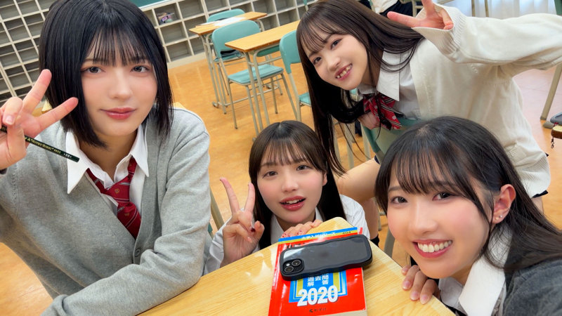める＆ひかり＆もあ＆ゆみ 3枚目