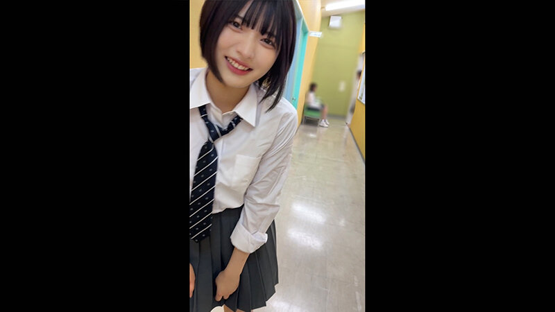 校内でこれはヤバすぎ。某サイトで鬼バズりしたエロすぎる思春期カップルの学内淫交 流出映像。 7枚目