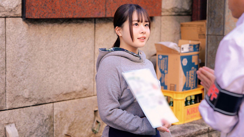 ももな 1枚目